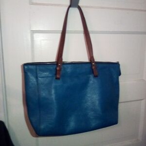 Mustard Steve Madden Wallet And Blue Fossil Bag